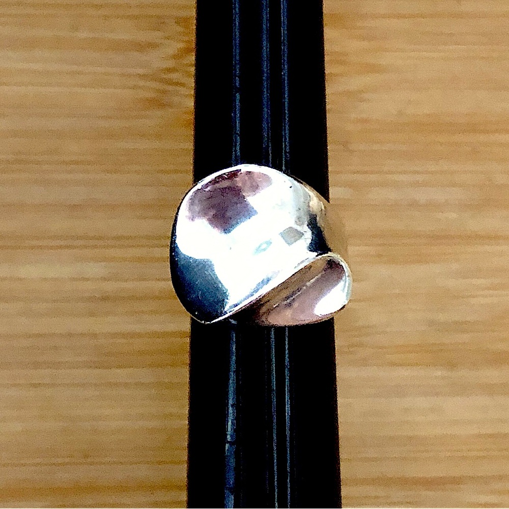 $116  Free Form Vintage Estate Ring Sterling   Size  8 & 3/4  MEXICO 925 TV-97